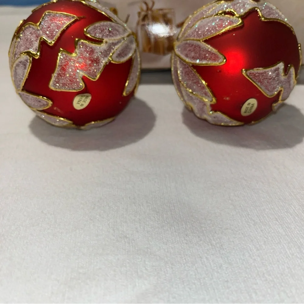 Vintage Red & sparkling Holiday Ornaments Set - Picture 7 of 15